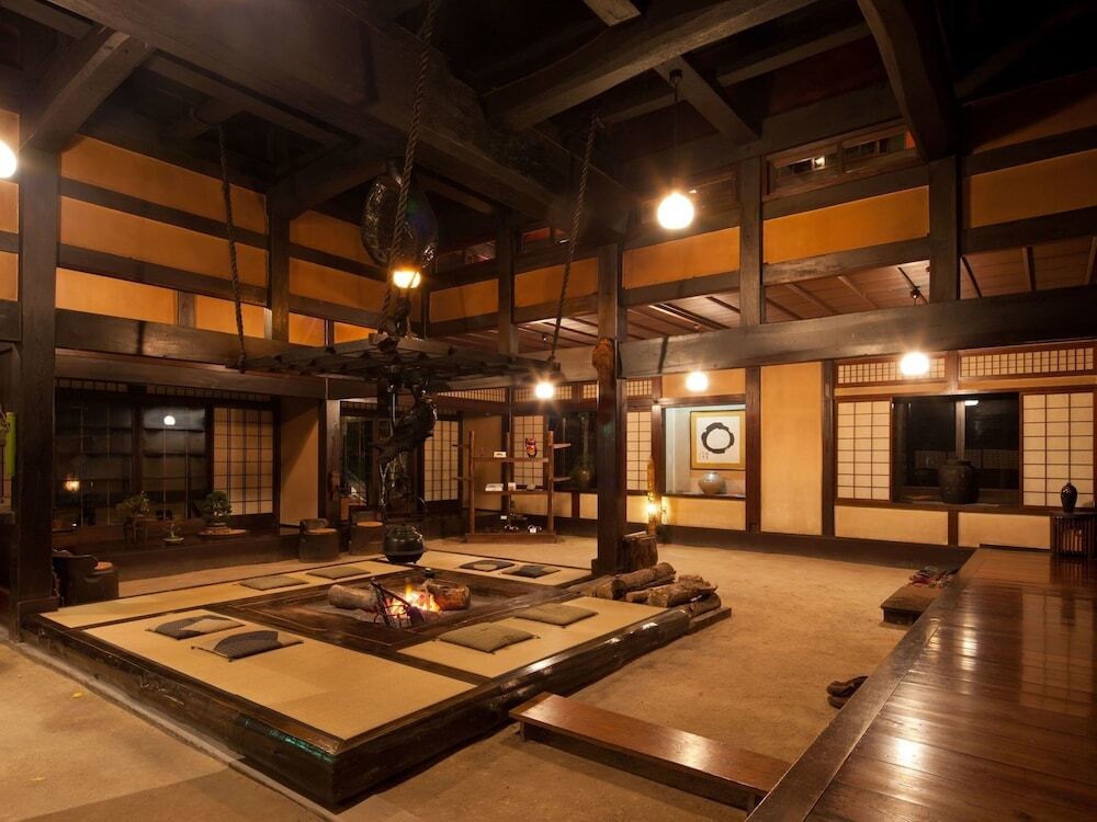 2.囲炉裏を囲んでの交流に心安らぐ温泉宿「日本の宿 ひだ高山 倭乃里」3484733