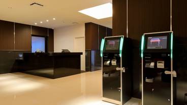 チェックイン / チェックアウト キオスク / 1