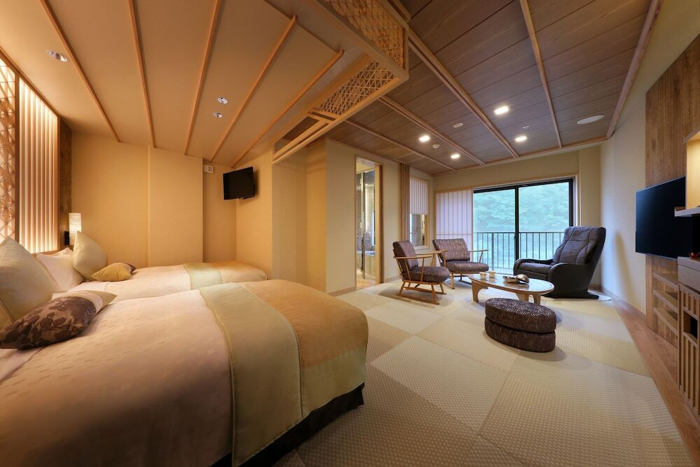 和モダンインテリアに囲まれ、2人きりで過ごす贅沢3397135