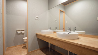 [禁煙] スーペリア和洋室ツイン 内風呂なし(プールサイド)