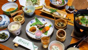 食事・飲み物 / 1