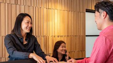 コンシェルジュ デスク / 1