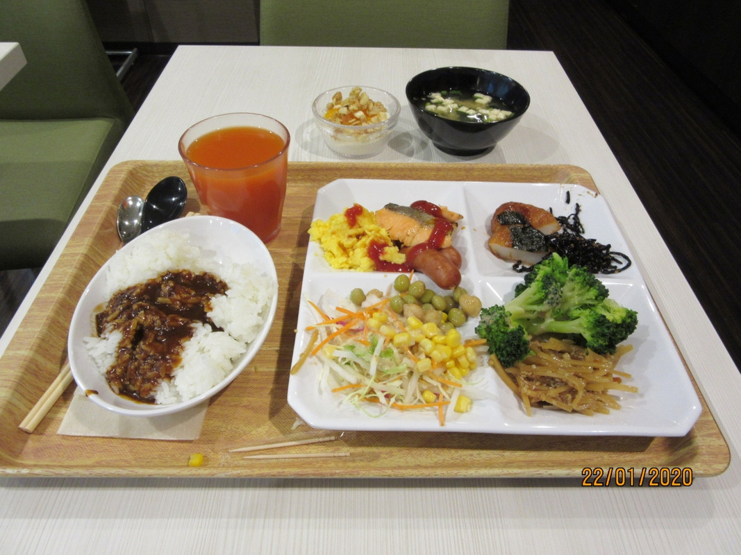 朝食は種類豊富で満足