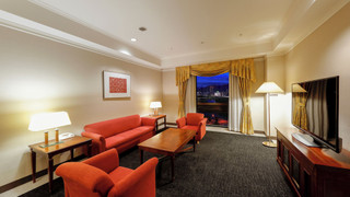 プレミアスイートダブル 禁煙 (80平米)