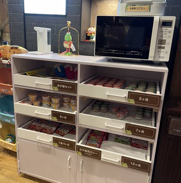 木漏れ日を浴びつつ
朝食ビュッフェを堪能 / 4