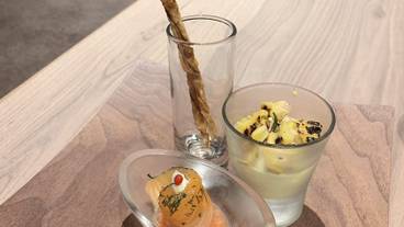 アイコニックラウンジ／フード一例 / 3