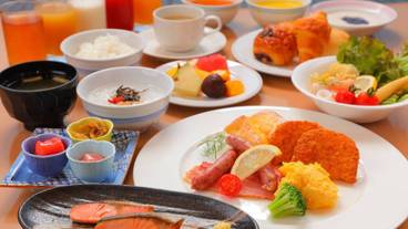 食事・飲み物 / 1