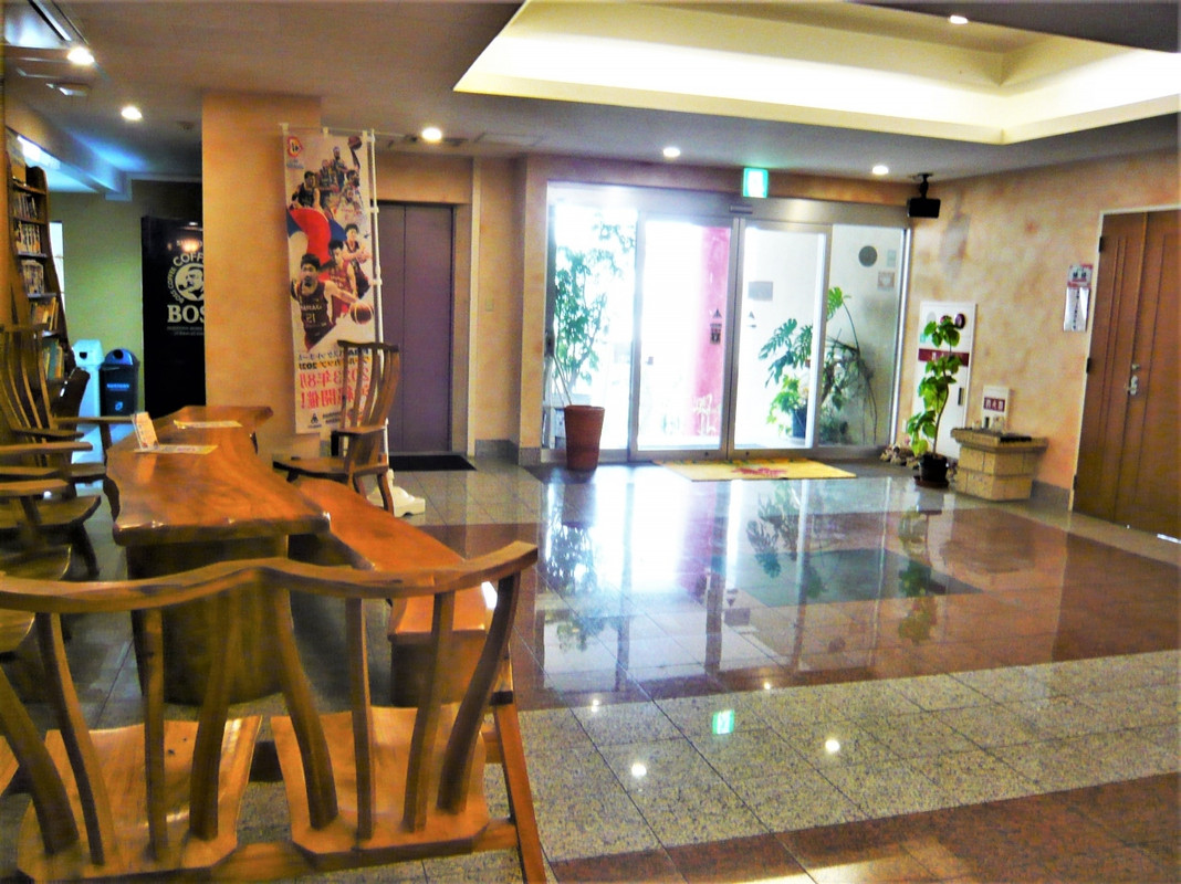 ２階　ロビー＆フロントも広いです