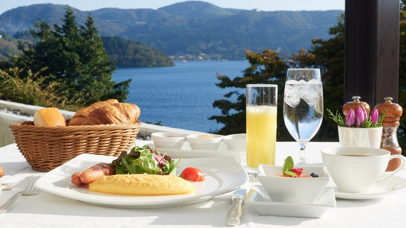 フランス料理「ヴェル・ボワ」朝食