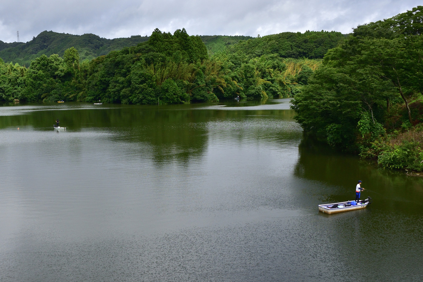 亀山湖の風景