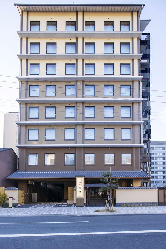 施設の正面