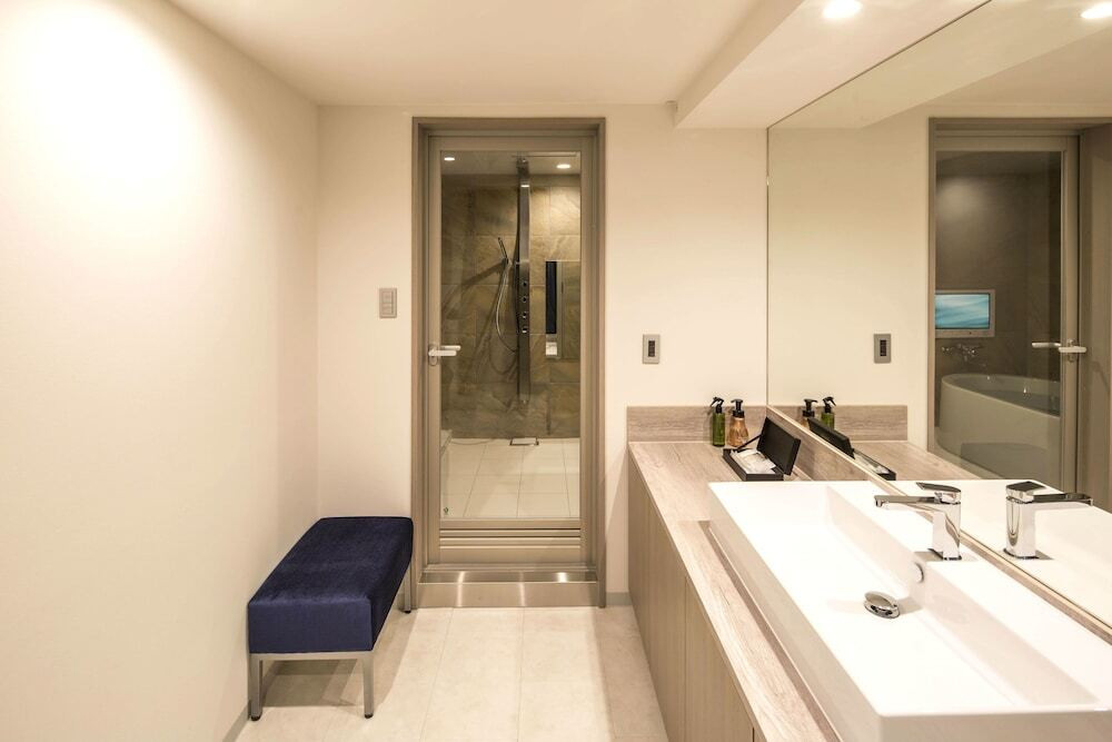 海の中で眠るような心地よさ3713463