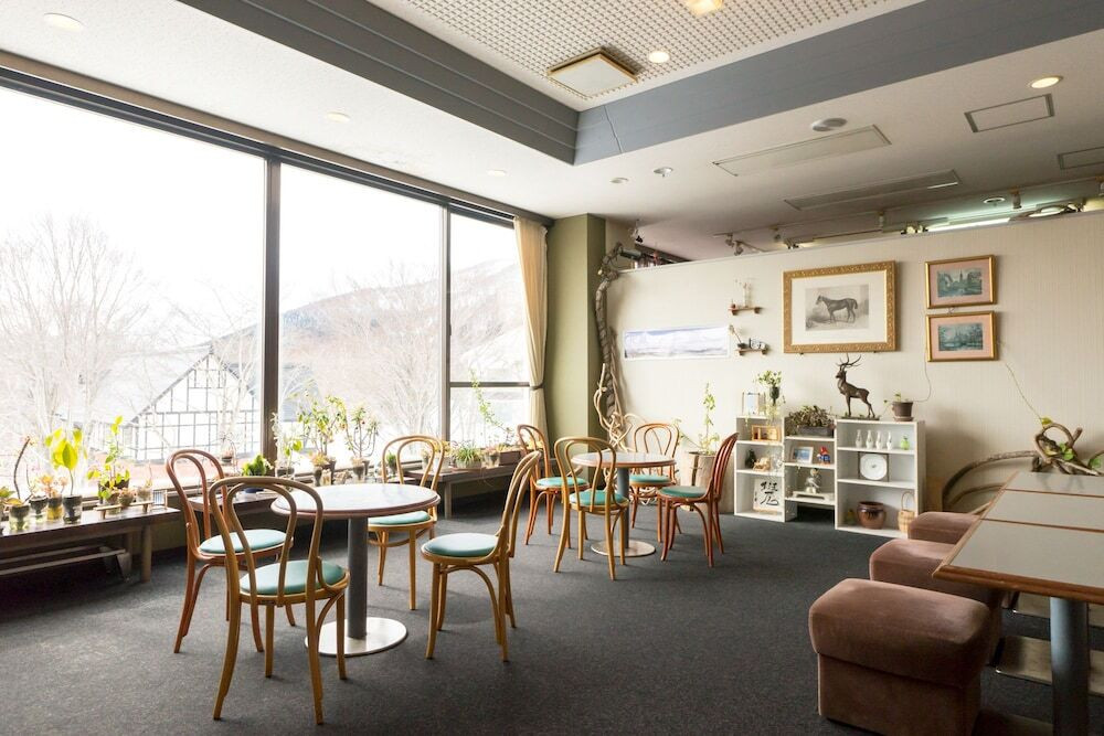 ロビーラウンジ