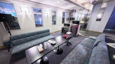 カラオケ ルーム / 6