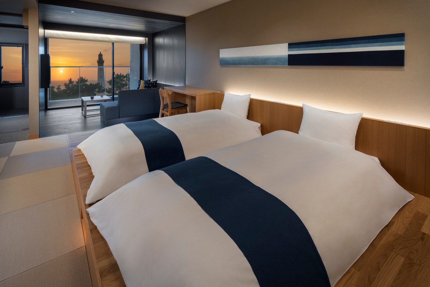 灯台と水平線を望むご当地部屋3913822