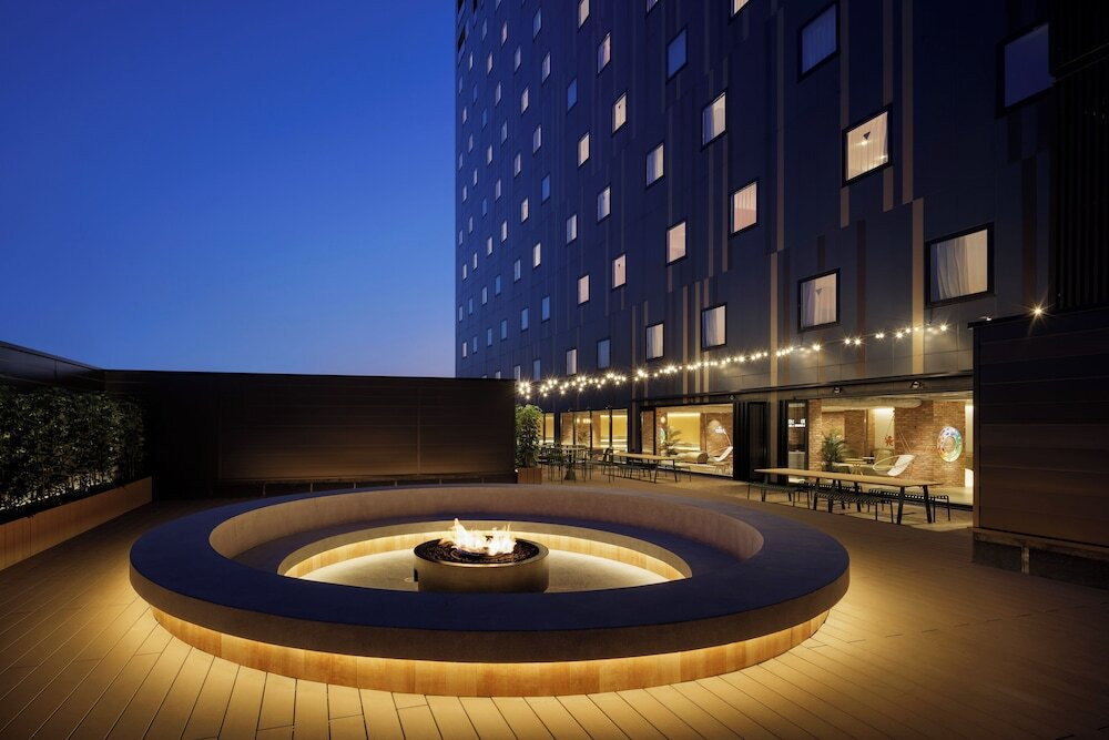 海灯りの湯上がりラウンジ ファイヤープレイス