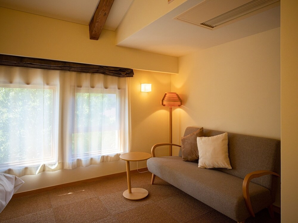 メゾネットタイプだから2人きりの時間を楽しめる3992893