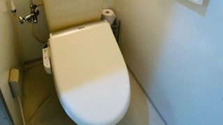 エグゼクティブルーム : 定員2名-4名 喫煙可