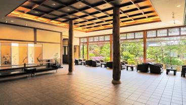 内部エントランス / 2