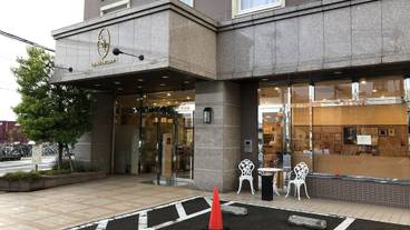 施設の正面 / 1