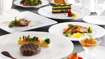 食事・飲み物 / 3