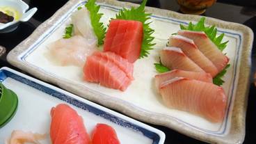 食事・飲み物 / 7