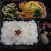 朝食代わりに提供の弁当