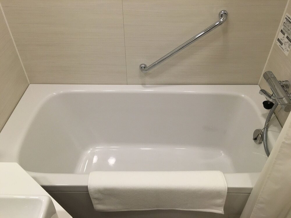 バスルームのシャワー