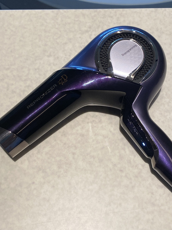 ドライヤーはレプロナイザー7d!!