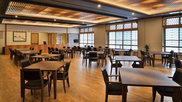 旅館のお食事処 / 17