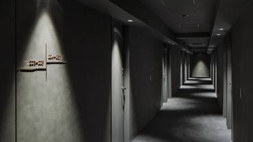 光と陰影を表現した廊下 / 4