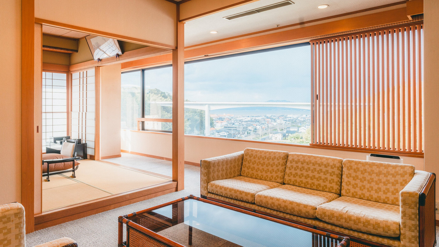 かがり火の幻想的な庭園や200人以上入れる大浴場で癒されて4005563