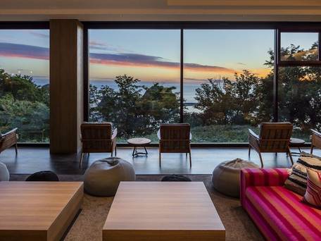 知床夕陽のあたる家 ONSEN HOSTEL / 1