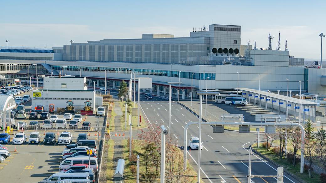 新千歳空港国内線ターミナル外観 / 1