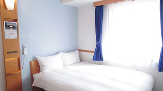 エコノミー ダブルルーム 喫煙可