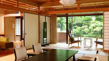 露天風呂付特別室（桃山第）・室内 / 2