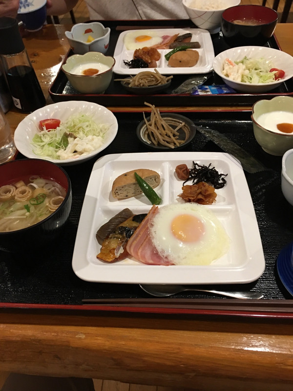 朝食