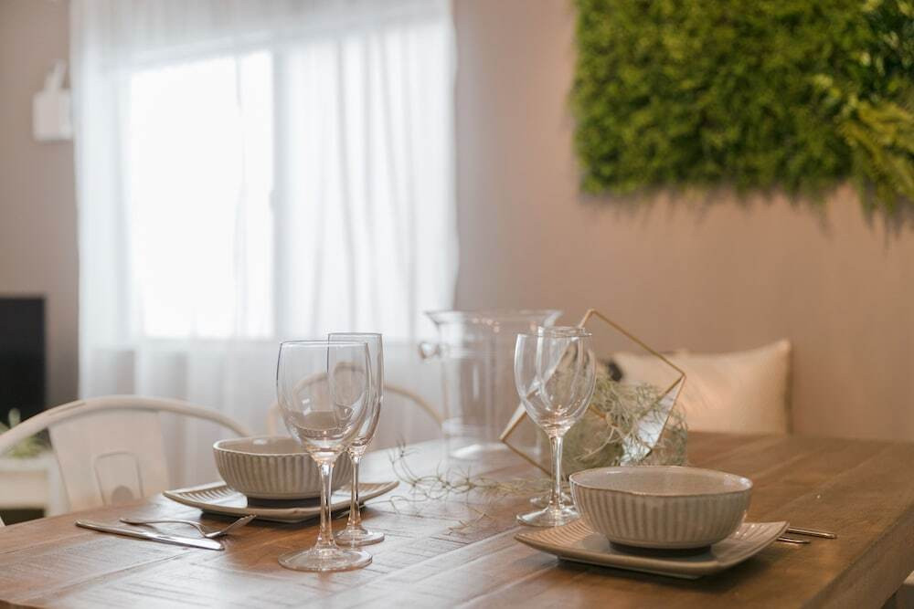 客室内のダイニングエリア