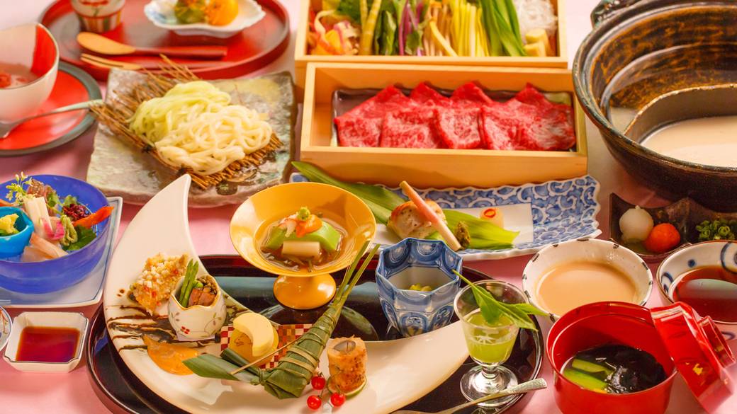 華やかなお料理で
ココロ弾むディナー / 1