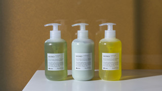 ルーム キングベッド 1 台 コーナー (Corner)