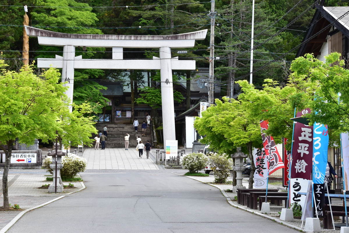 諏訪大社上社の大鳥居