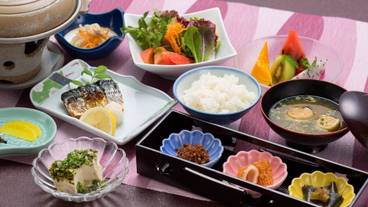 食事・飲み物 / 2