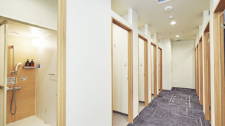 【女性限定】プライベート ツインルーム  共用バスルーム