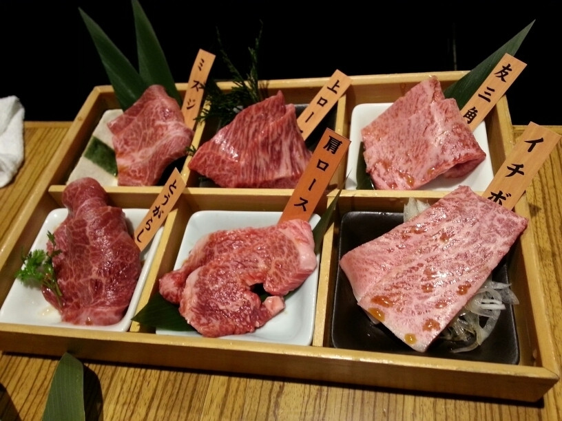 「焼肉居酒家 韓の台所 道玄坂店」料理 48630 山形牛の盛合せ