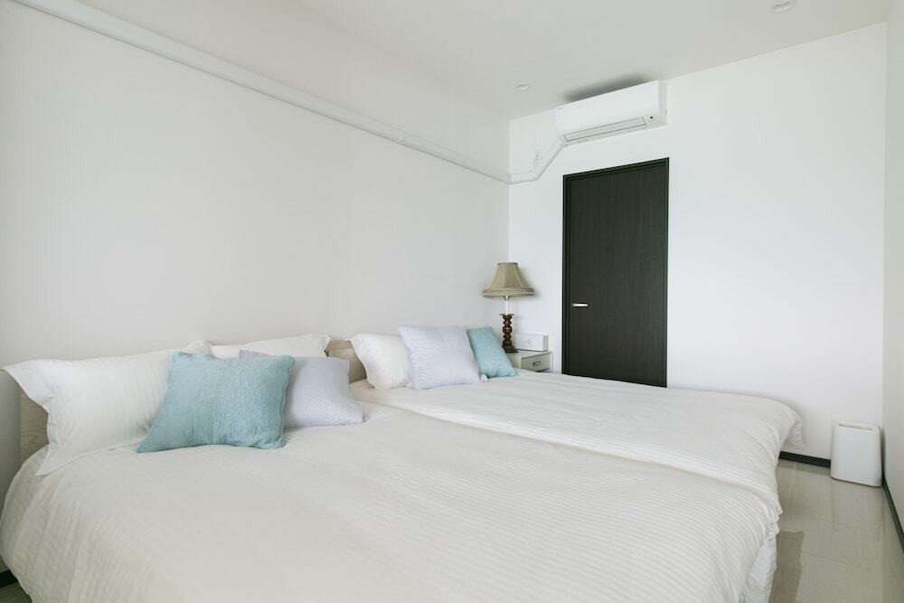 オーシャンビュー客室「スタジオスイート」の寝室