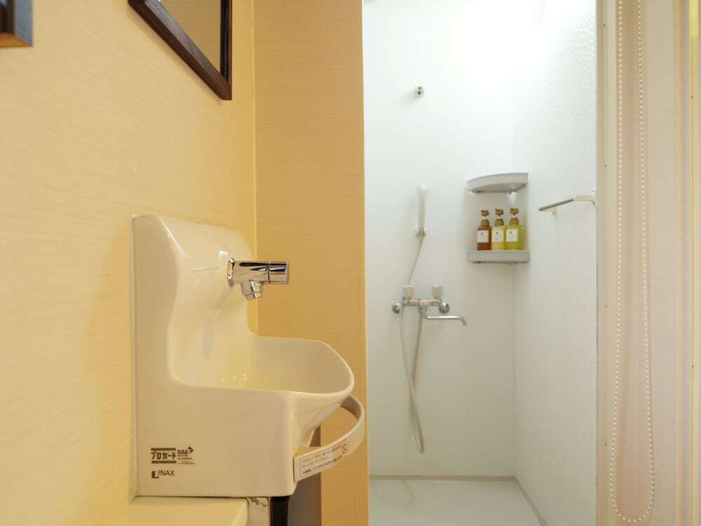 バスルームのシャワー