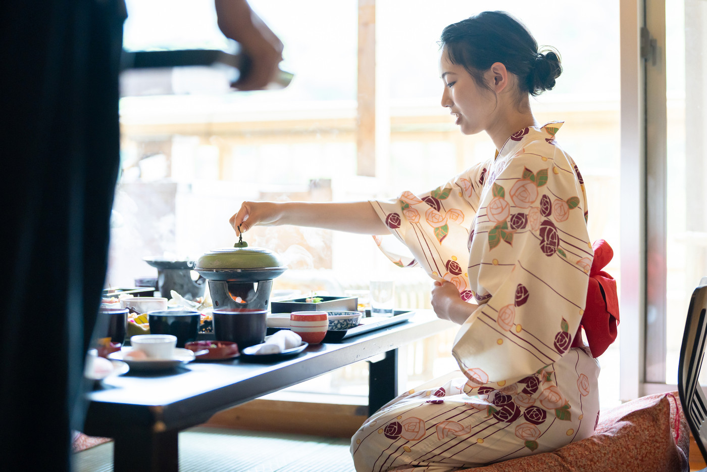 温泉旅行　食事　女子旅