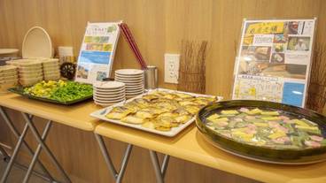 食事・飲み物 / 7