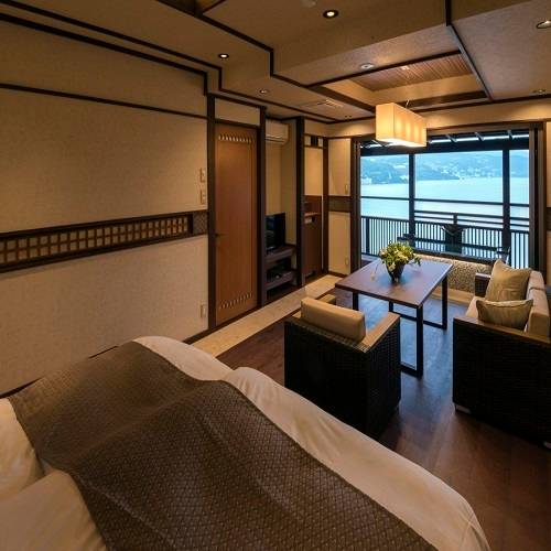 露天風呂付きの部屋で
のんびりリラックス / 3