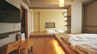 ファミリールームA (4-7名様用)